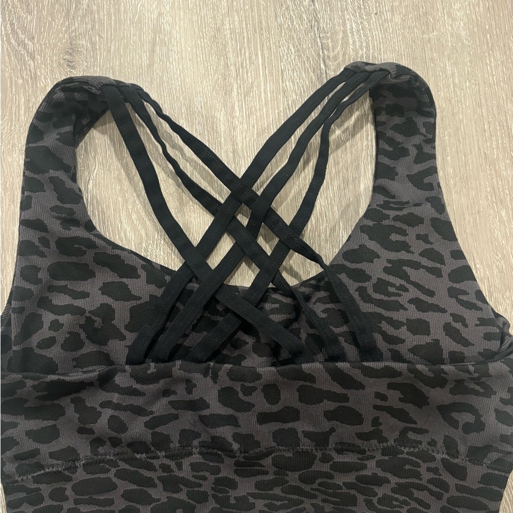 Marika Sport: Women's Black Leopard Print Sports Bra SMALL - Picture 3 of 3